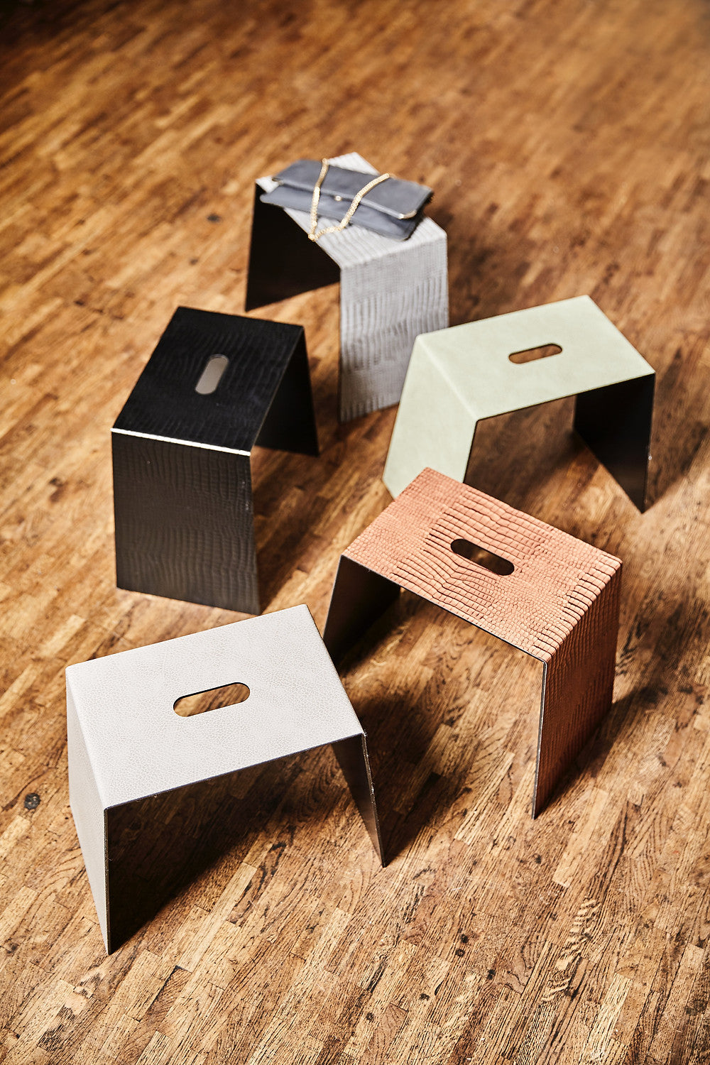 Bag-Up Stool, Bull, black