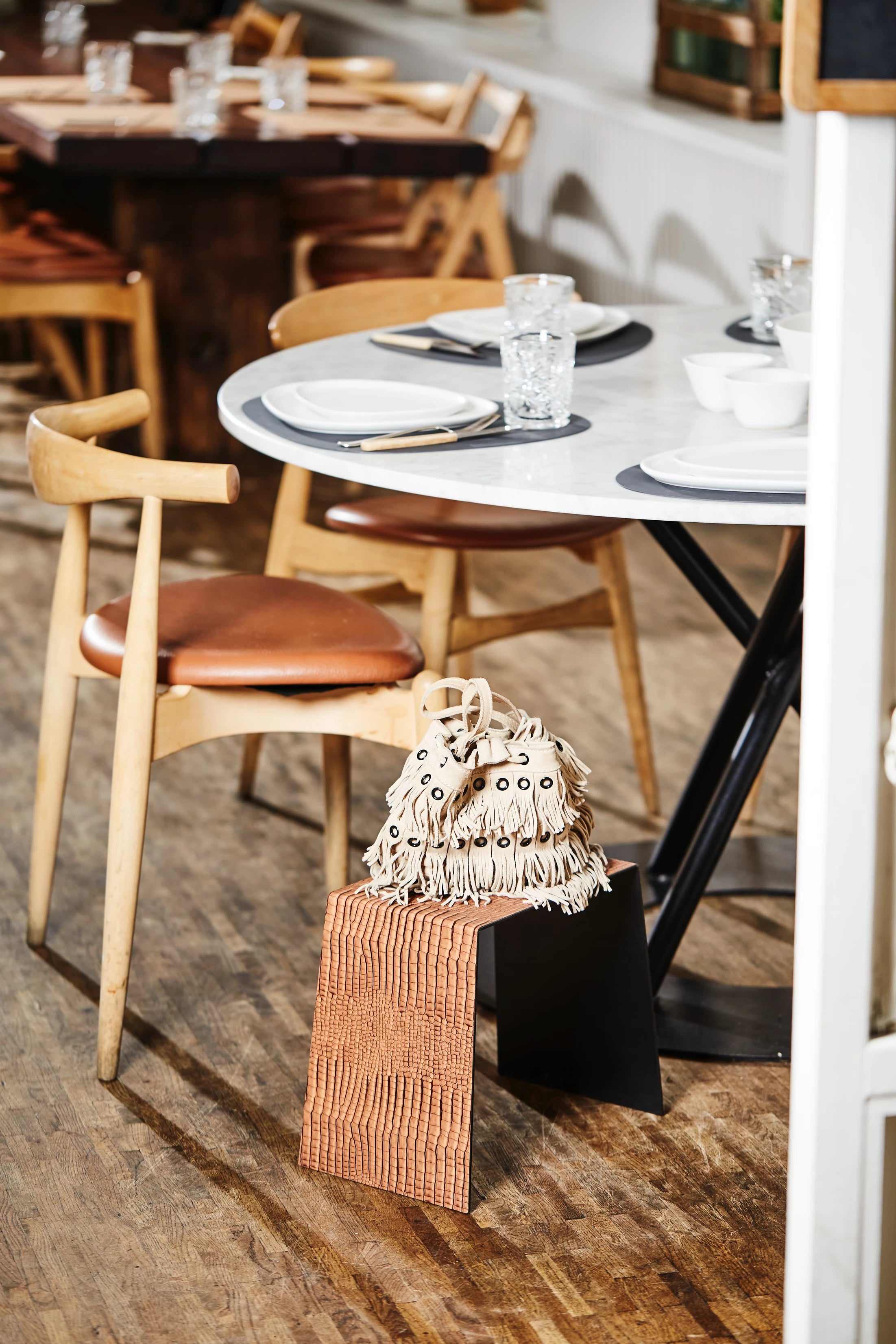 Bag-Up Stool, Bull, black