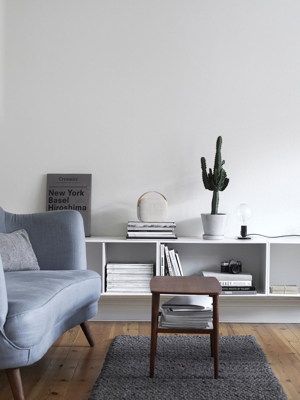 Helsinki loudspeaker, Sandstone Grey, US