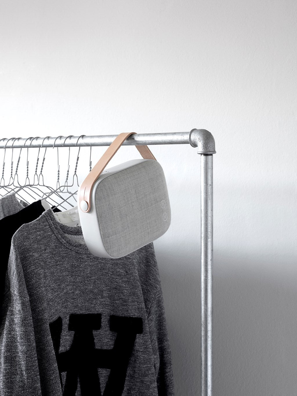 Helsinki loudspeaker, Sandstone Grey, US