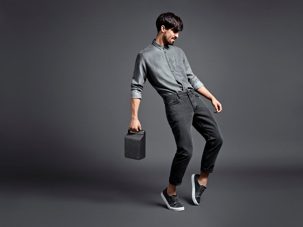 Oslo loudspeaker, Slate Black, US